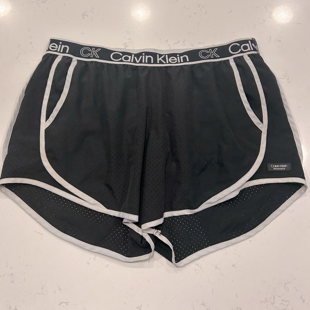 Calvin Klein Performance Smocked Waistband Stretchy Running Shorts - Inner Liner